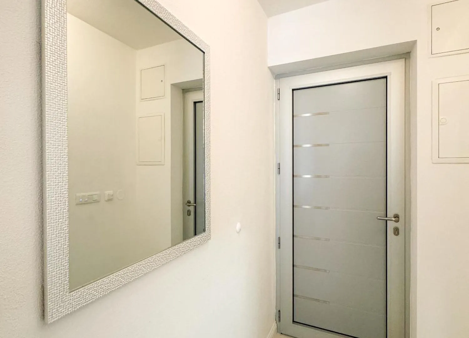 Deluxe Twin Suite Sunshine City زادار